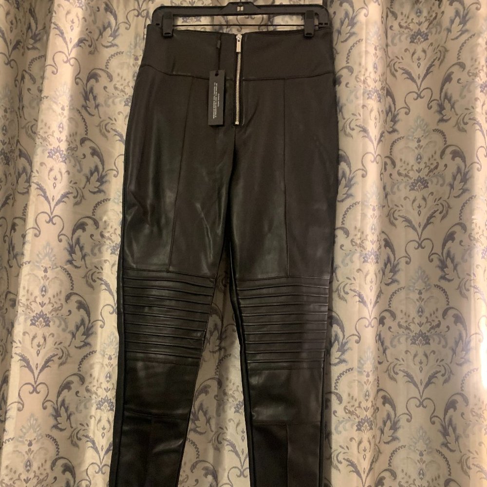 RIBBED VEGAN LEATHER LEGGINGS